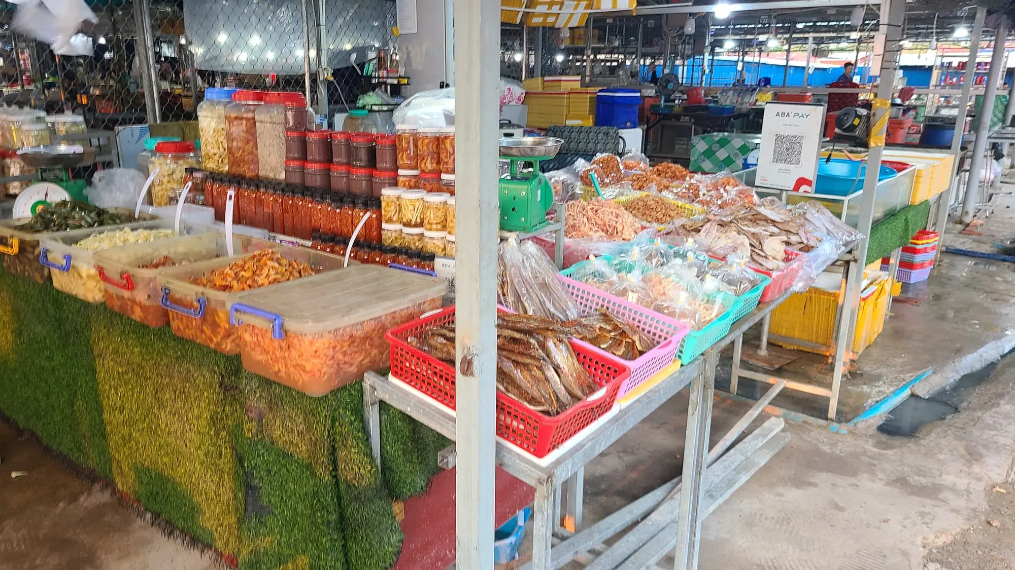 ព្រះអាទិត្យរៀបនៅលើឆកសមុទ្រ